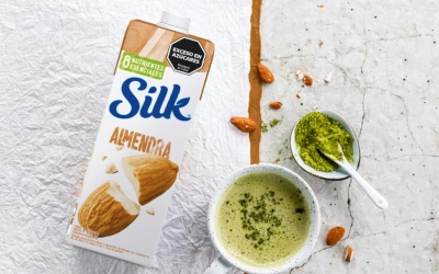 Te matcha con almendras